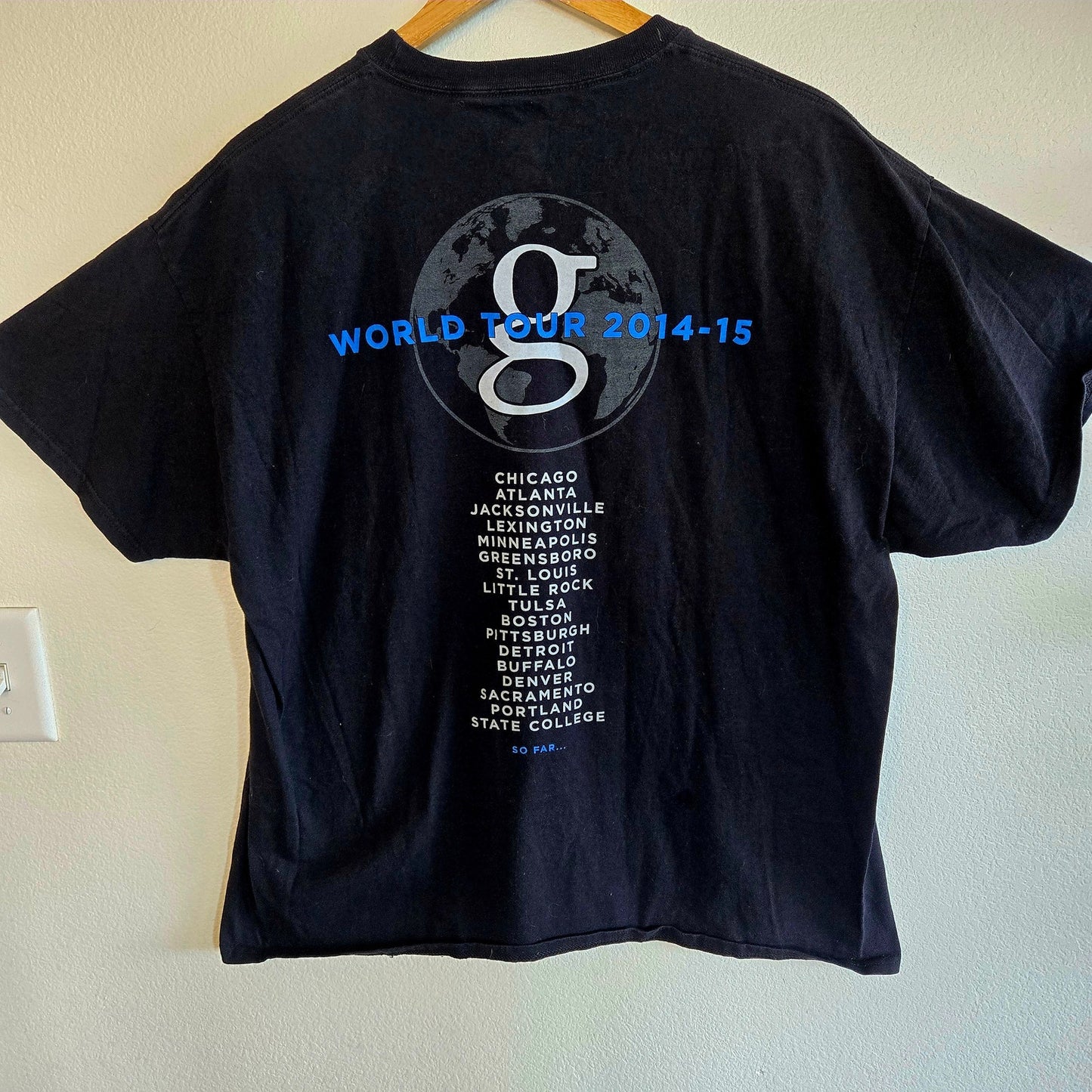 Garth Brooks World Tour 2014 Concert T shirt back dated and oversized