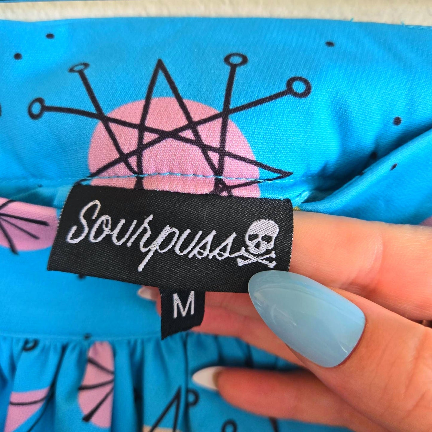 Sourpuss MidMod Astro skirt size medium excellent condition
