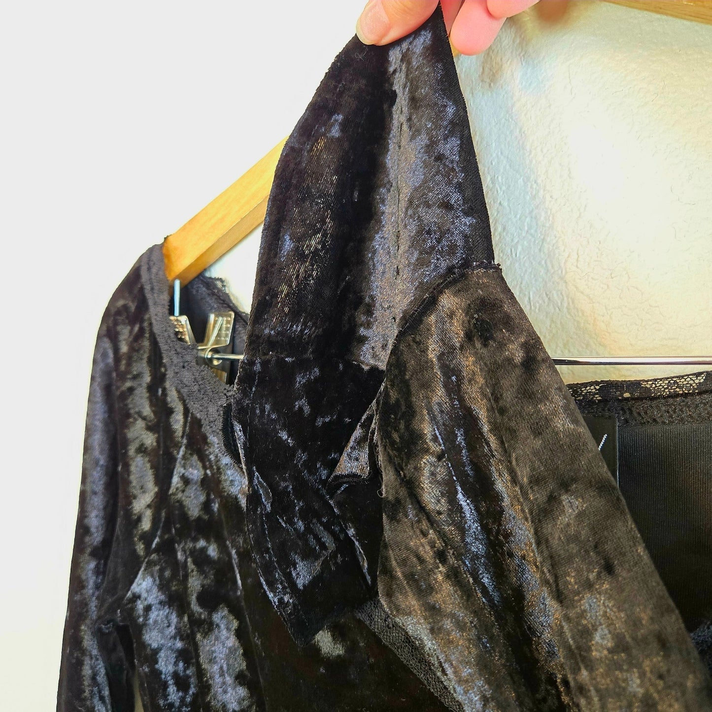 Size M – Widow Black Velvet Bell Sleeve Empire Waist Mini Dress (NWT)