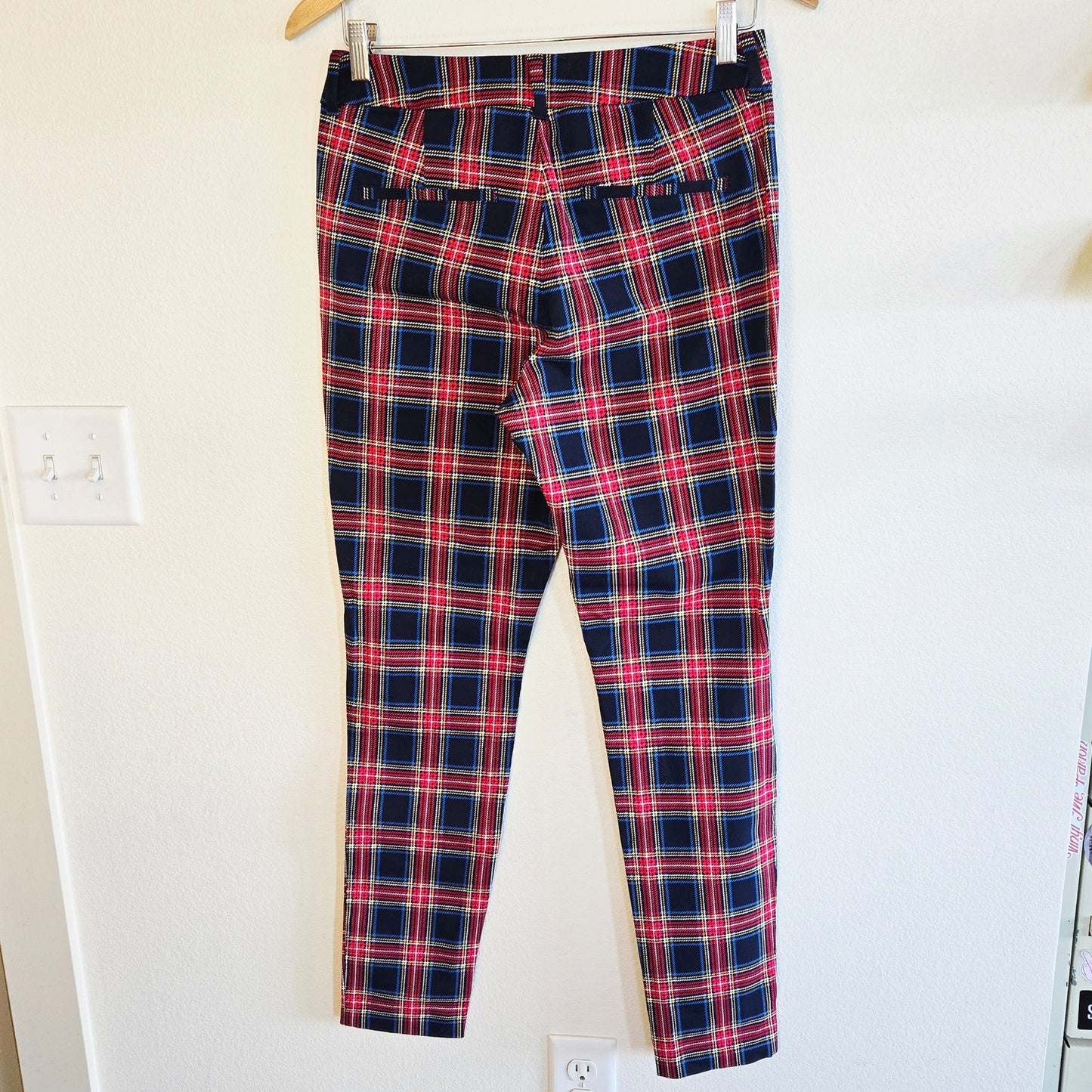 Size 6 – Old Navy Pixie Blue Tartan Plaid Skinny Pants