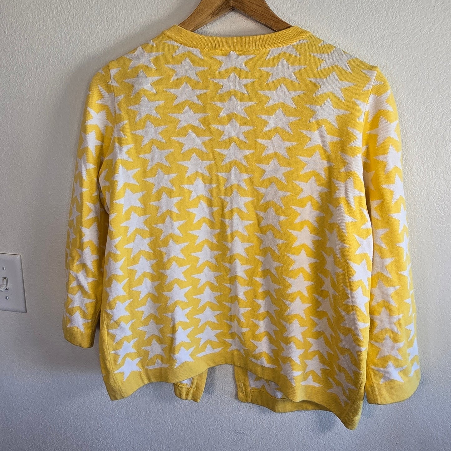 Size M Yellow Star Print Cardigan Circuscore Button Front Sweater