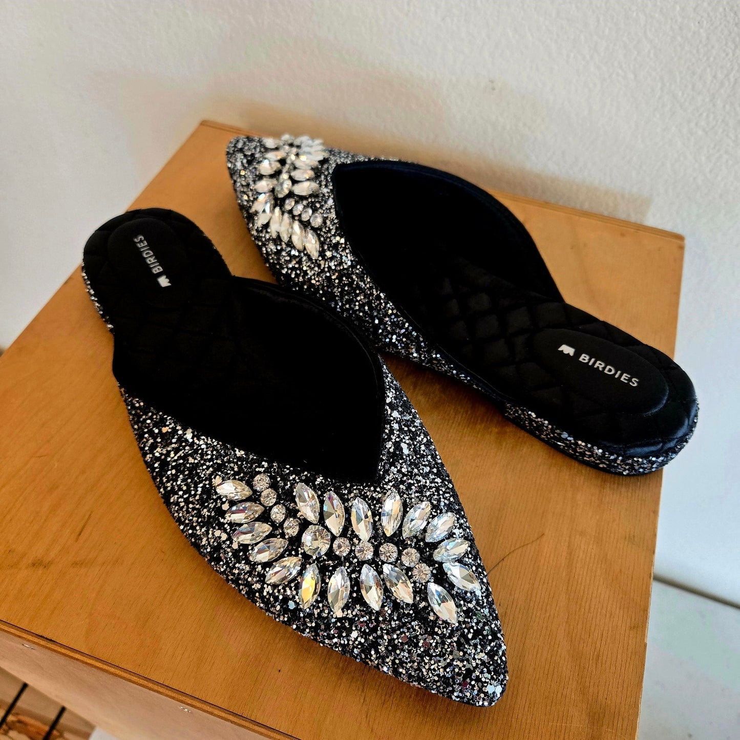 Size 8.5 – Birdies Silver Glitter Rhinestone Slipper Mules