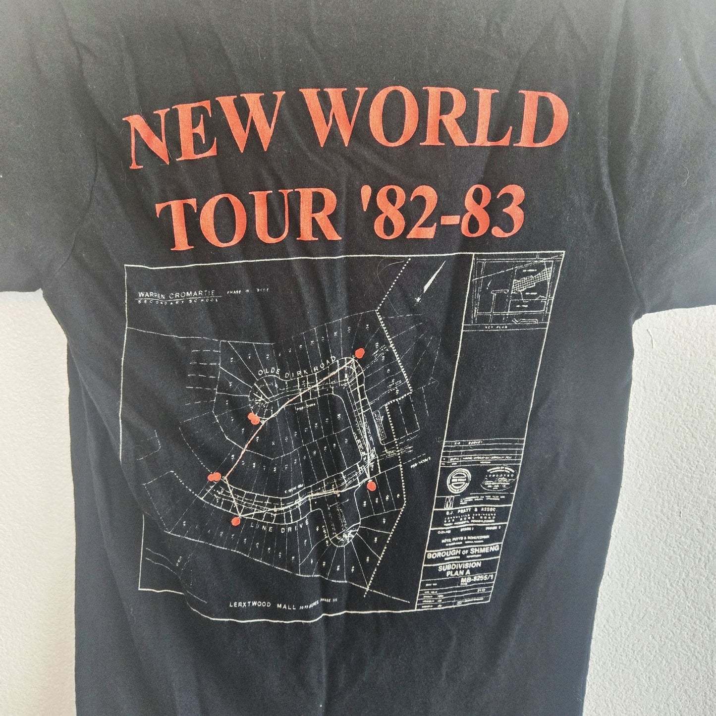 RUSH SIGNALS NEW WORLD TOUR '82-83 CONCERT T-SHIRT RETRO