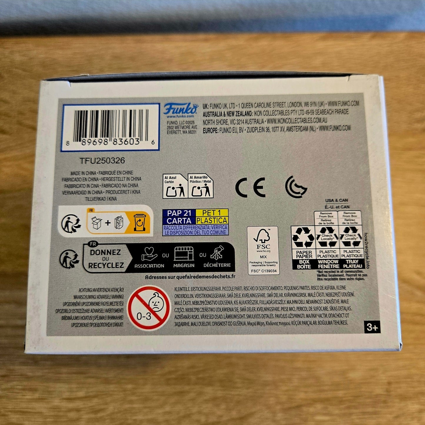 Funko Pop! Movies #1788 – Melanie Daniels (The Birds)