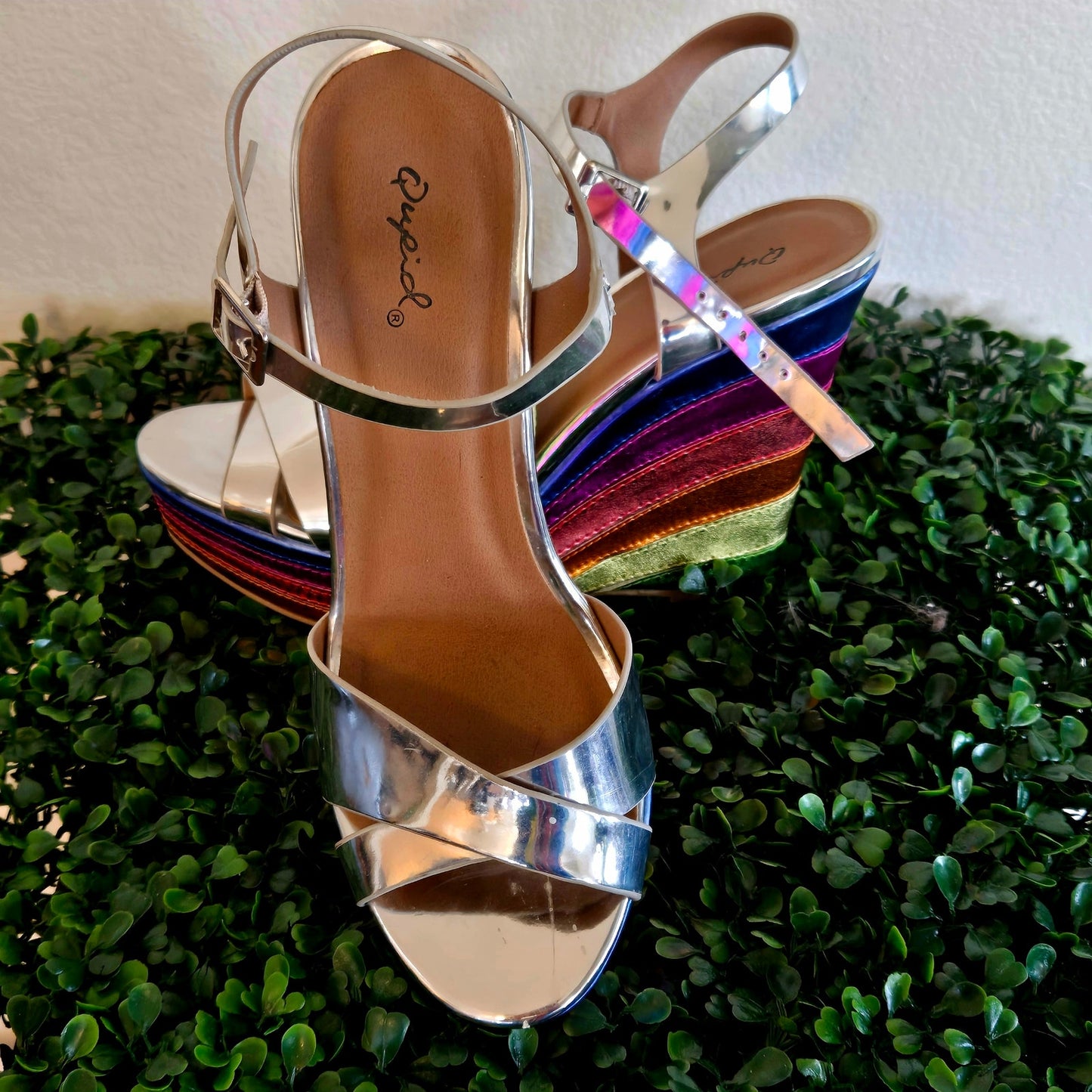 Size 8 – Qupid Metallic Silver & Rainbow Platform Wedge Sandals (NWOB)