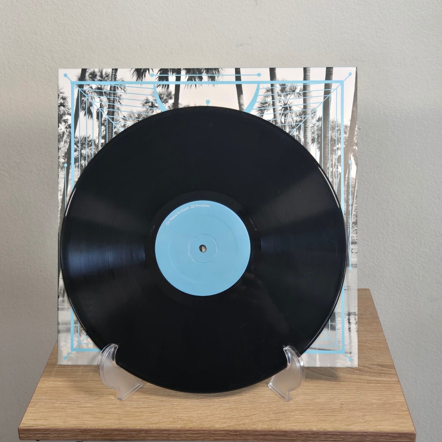 Pink – Four Tet Electronic / Experimental