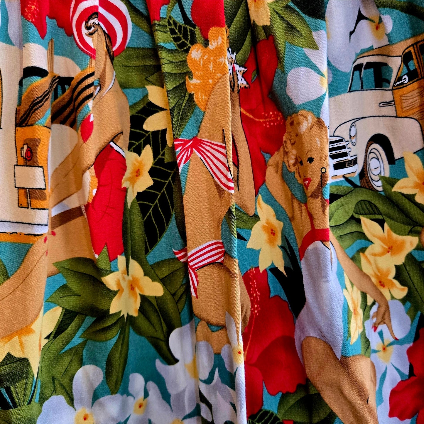 Pleated Retro Hawaiian 1960s Tiki pocket midi skirt