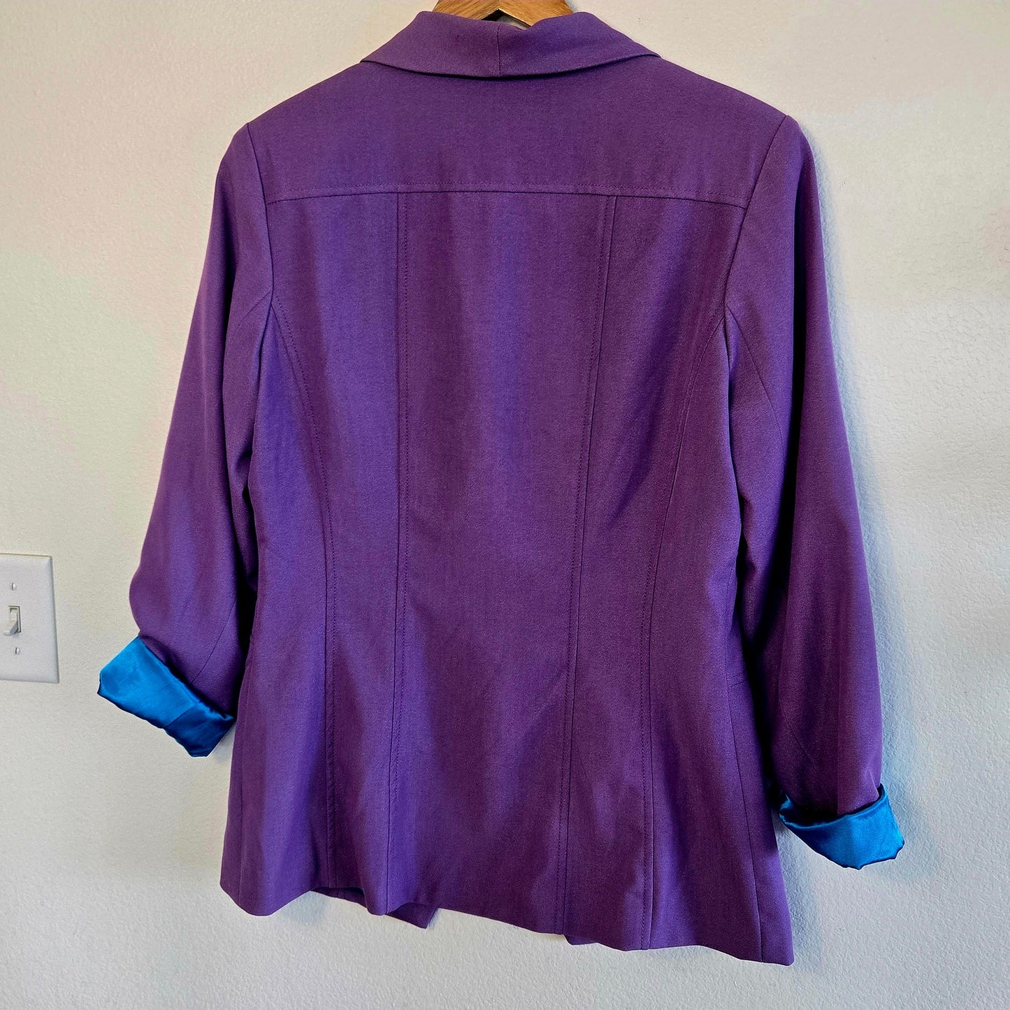 Size M – Iman Lavender & Turquoise Lined Fitted Oversized Blazer