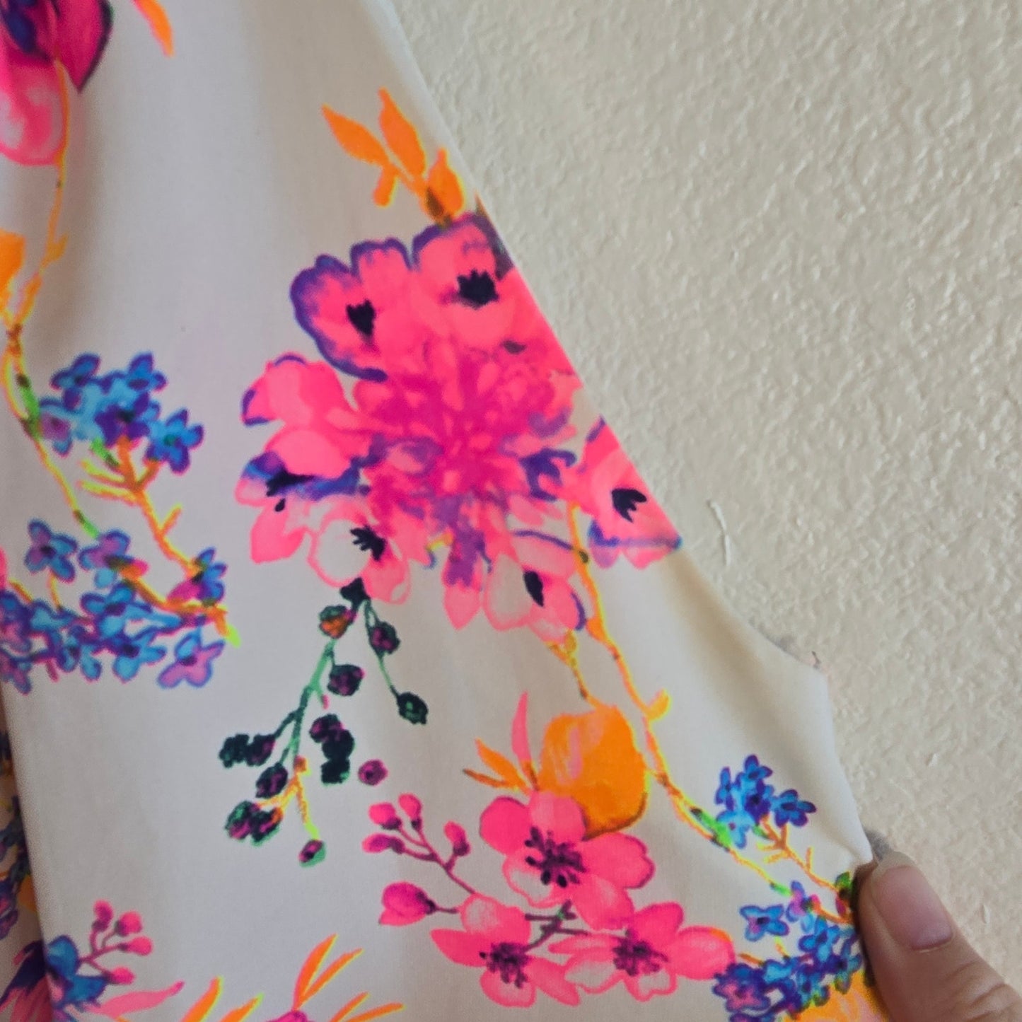 Size M Neon Floral Bohemian Shift Dress Sleeveless Spring Mini