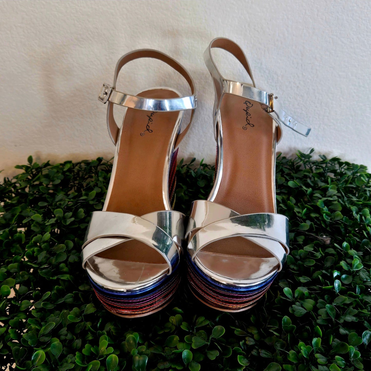 Size 8 – Qupid Metallic Silver & Rainbow Platform Wedge Sandals (NWOB)
