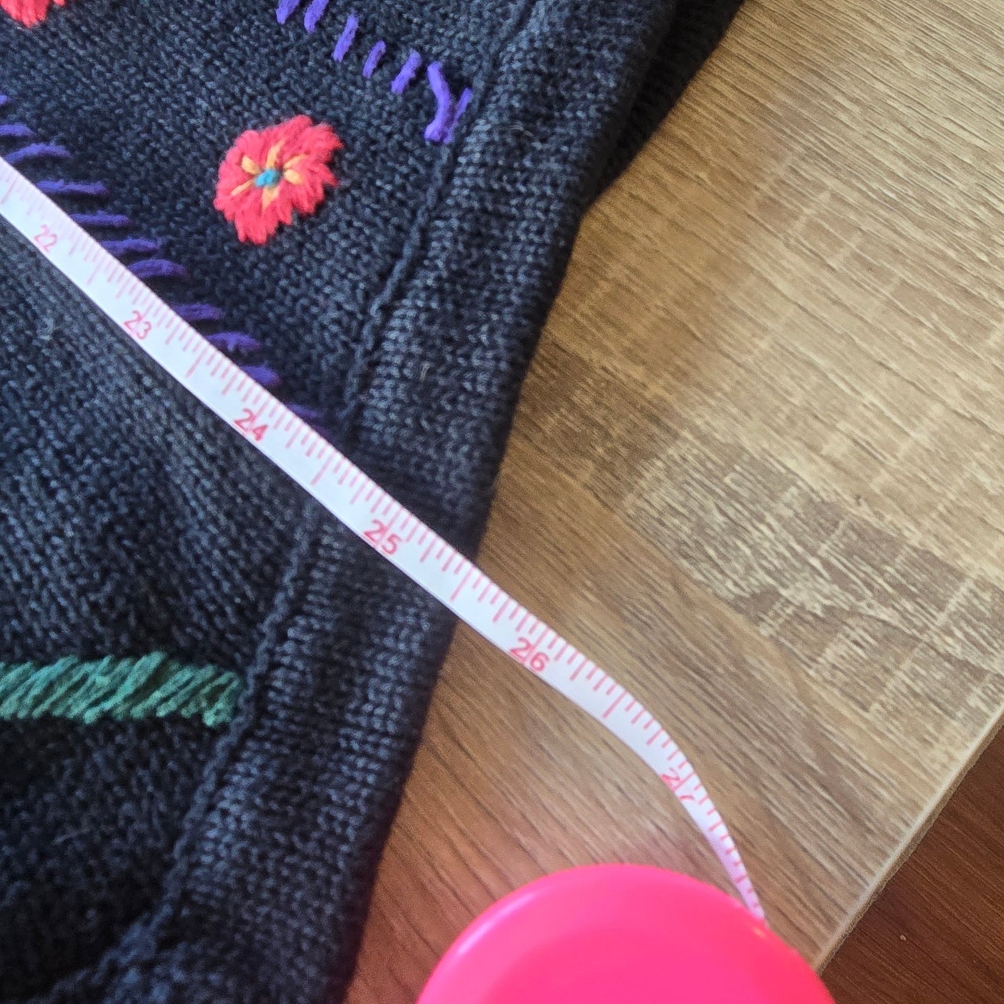 XL – Vintage Black Embroidered Sweater Vest