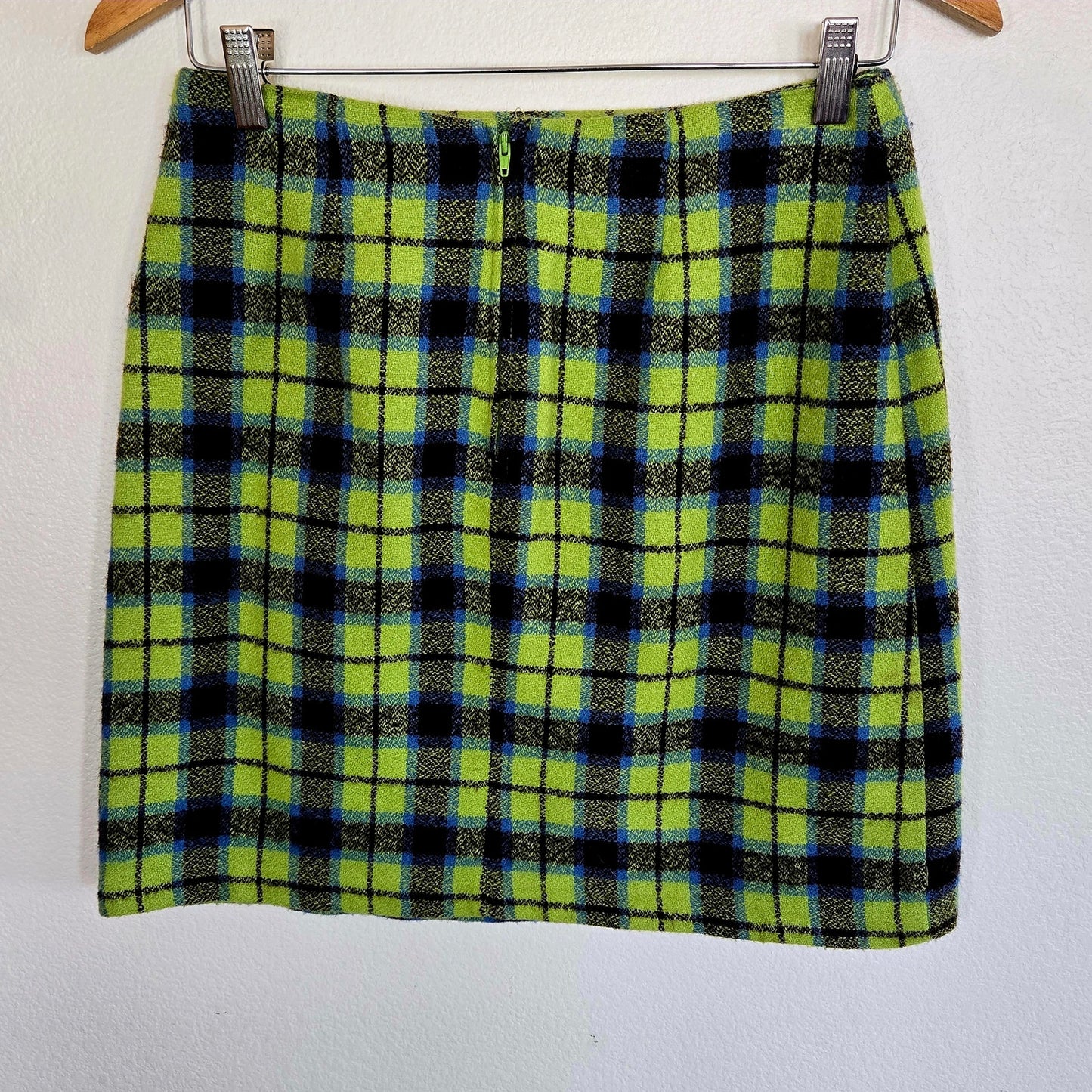 Size 6 – 1990s Green & Cobalt Blue Plaid Mini Skirt by Resource – Made in USA