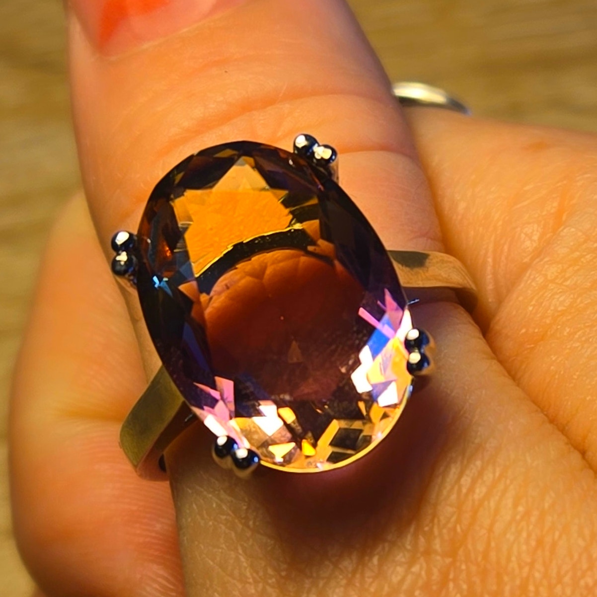 Size 10 S925 Sterling Silver Ring with Gradient Statement Stone