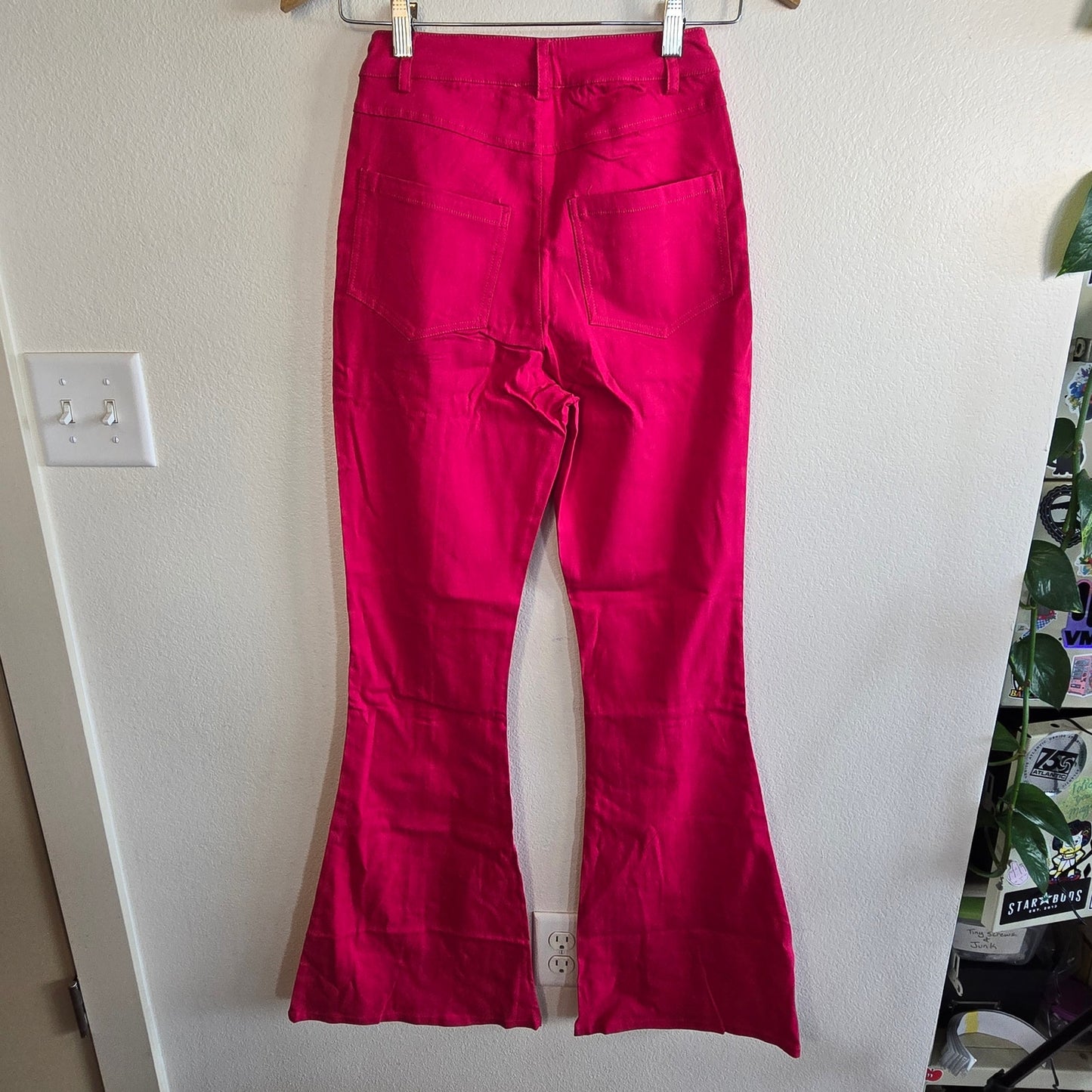 S/M Unique Vintage Hot Pink 2-Piece Western Set – Star Embroidered Flare Pants & Vest
