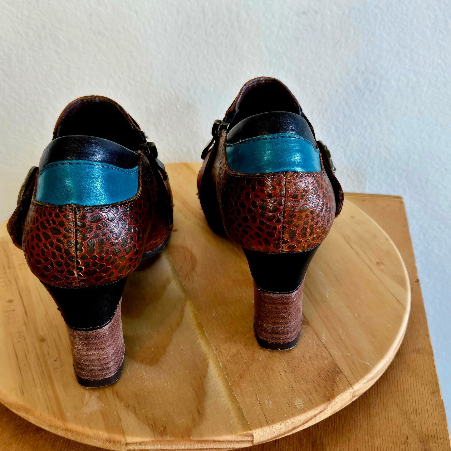 EU 36 / US 5.5–6 –  NEW NEVER WORNL’Artiste Leather Mixed Color Ankle Booties