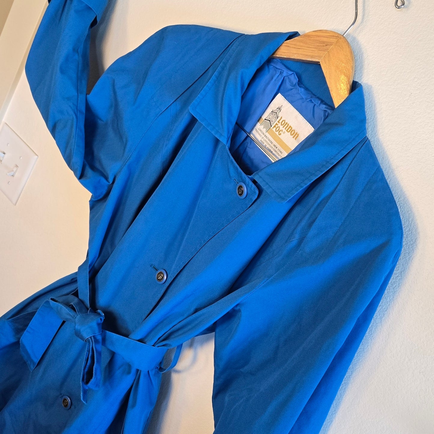 Size 12 – Vintage London Fog cobalt trench coat with belt and crest buttons