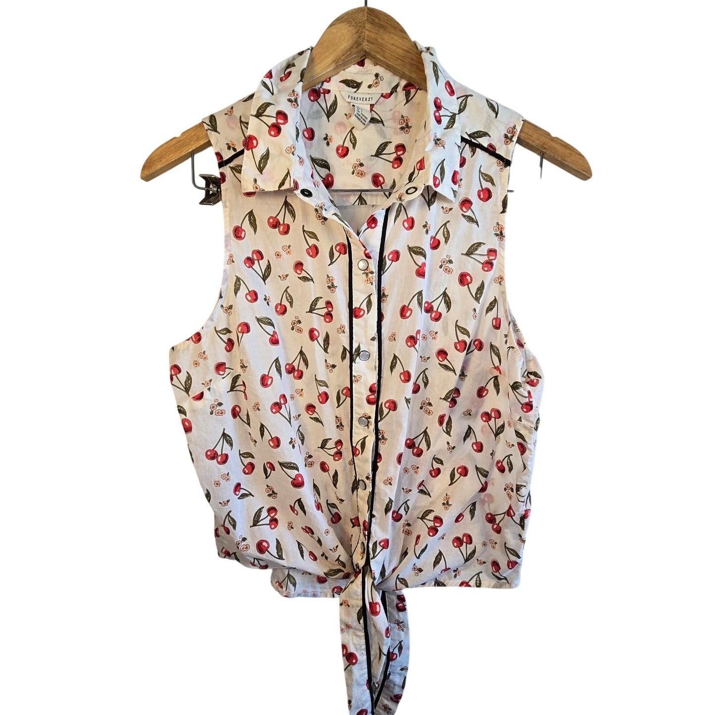 Size L – 100% Cotton Pearl Snap Cherry Print Tie-Front Shirt