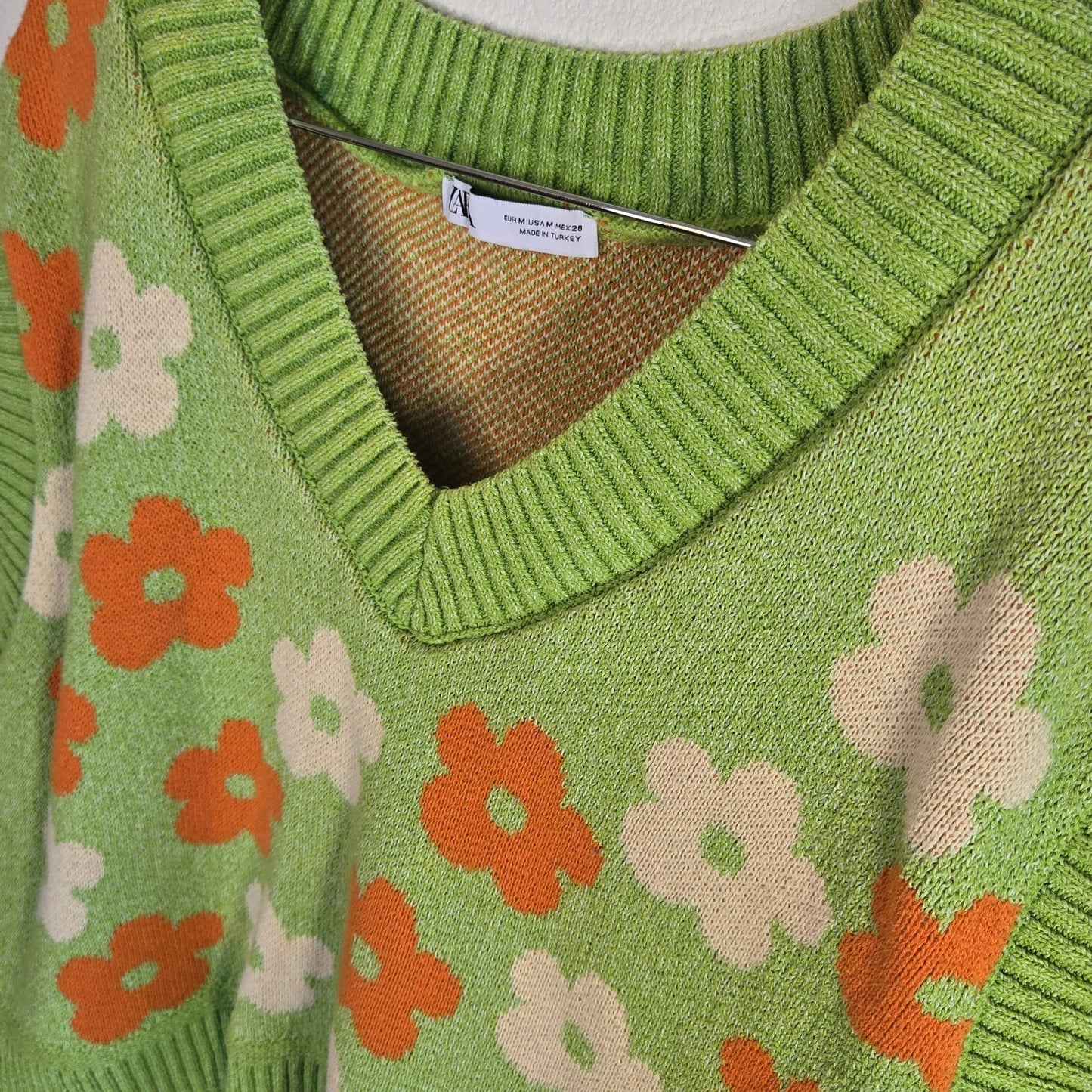 Size M (Unisex)-Zara Oversized Floral Knit Sweater Vest