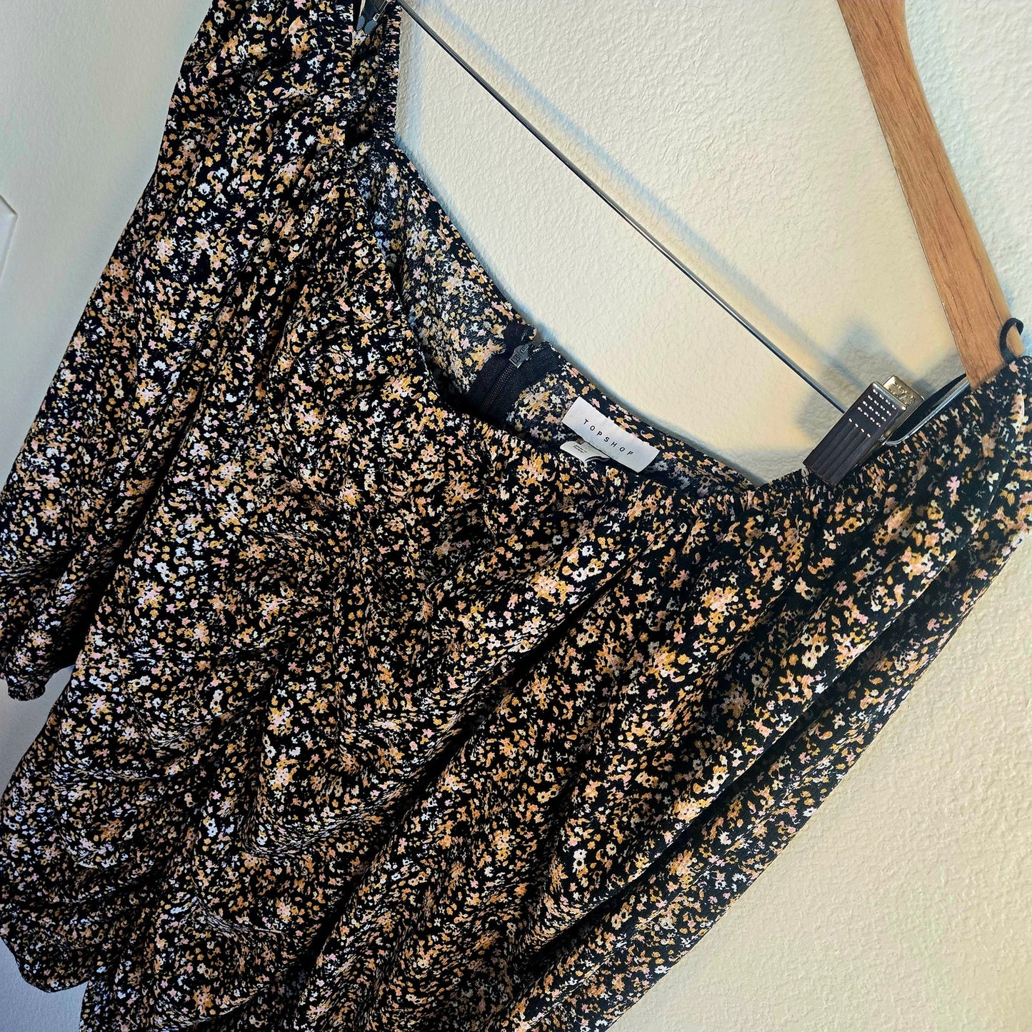 Size 6 – Topshop floral ruched puff sleeve mini dress
