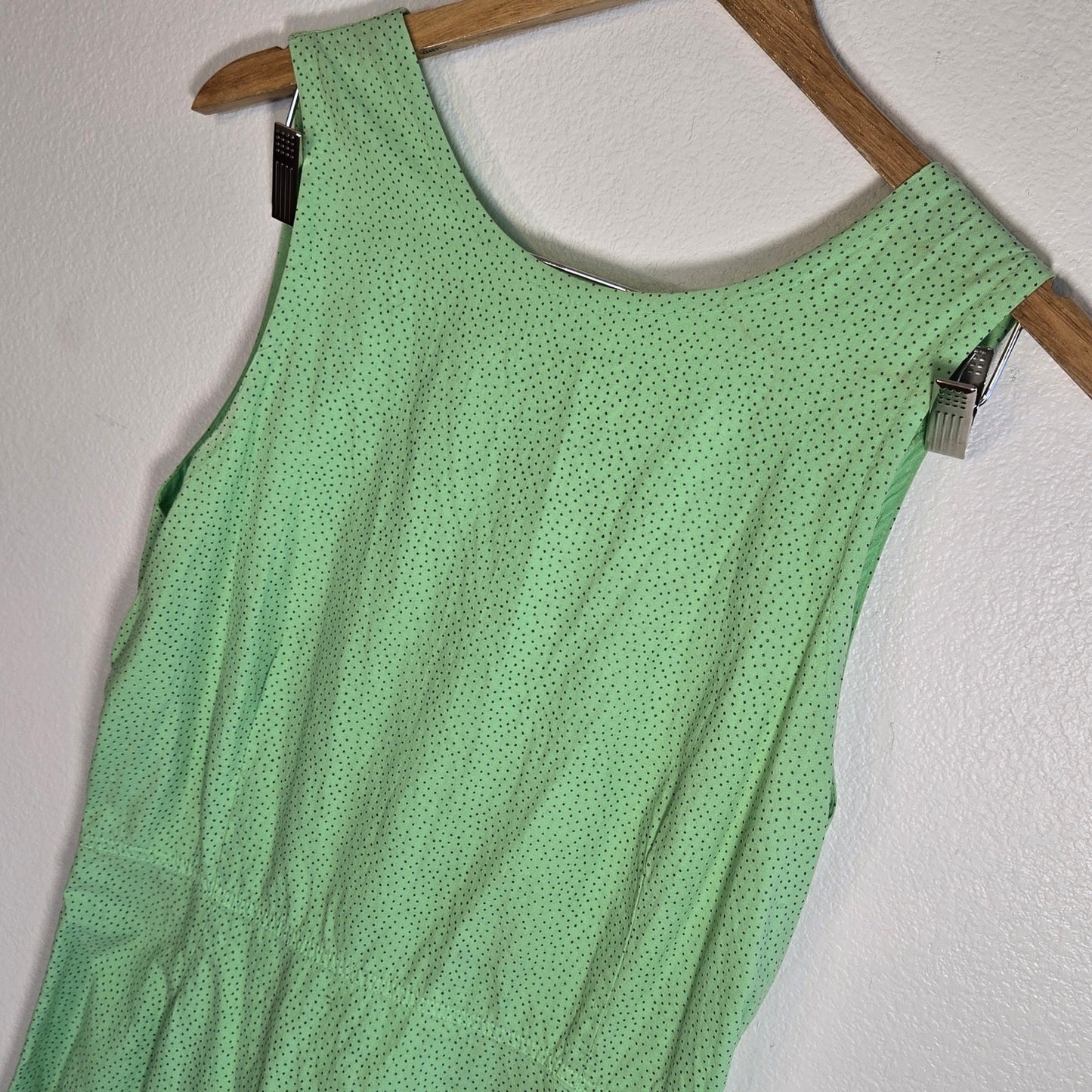 M – Vintage Pistachio Green Polka Dot 1980s Shift Dress by Stitchy Fingers