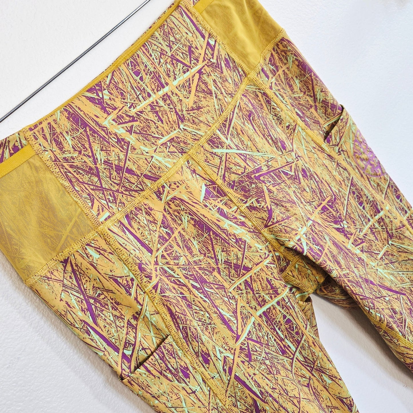 Size L – The North Face Trailwear Printed Leggings – NWT