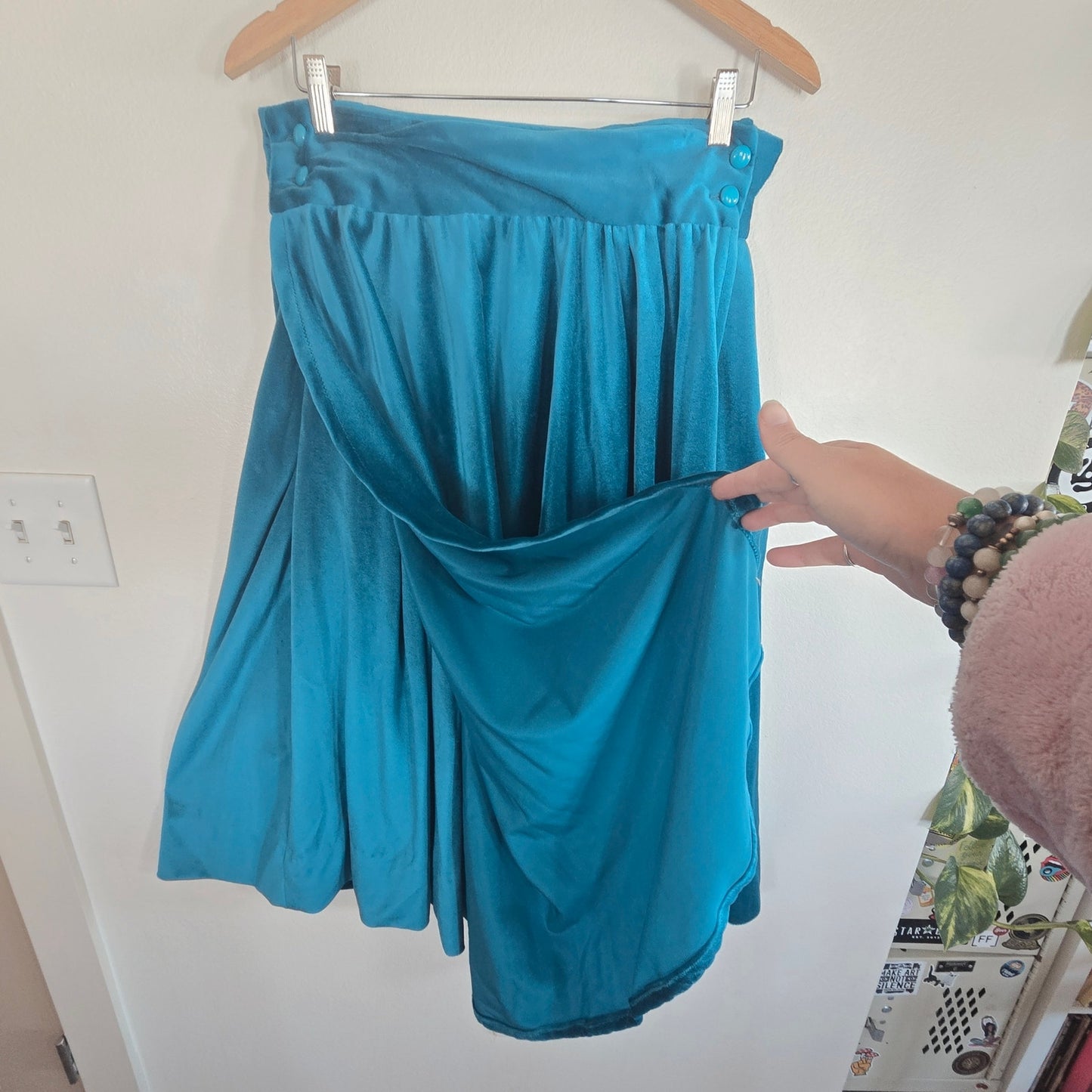 M/L – Heavy Turquoise Velvet Circle Skirt – Layered Ruching Winter Style