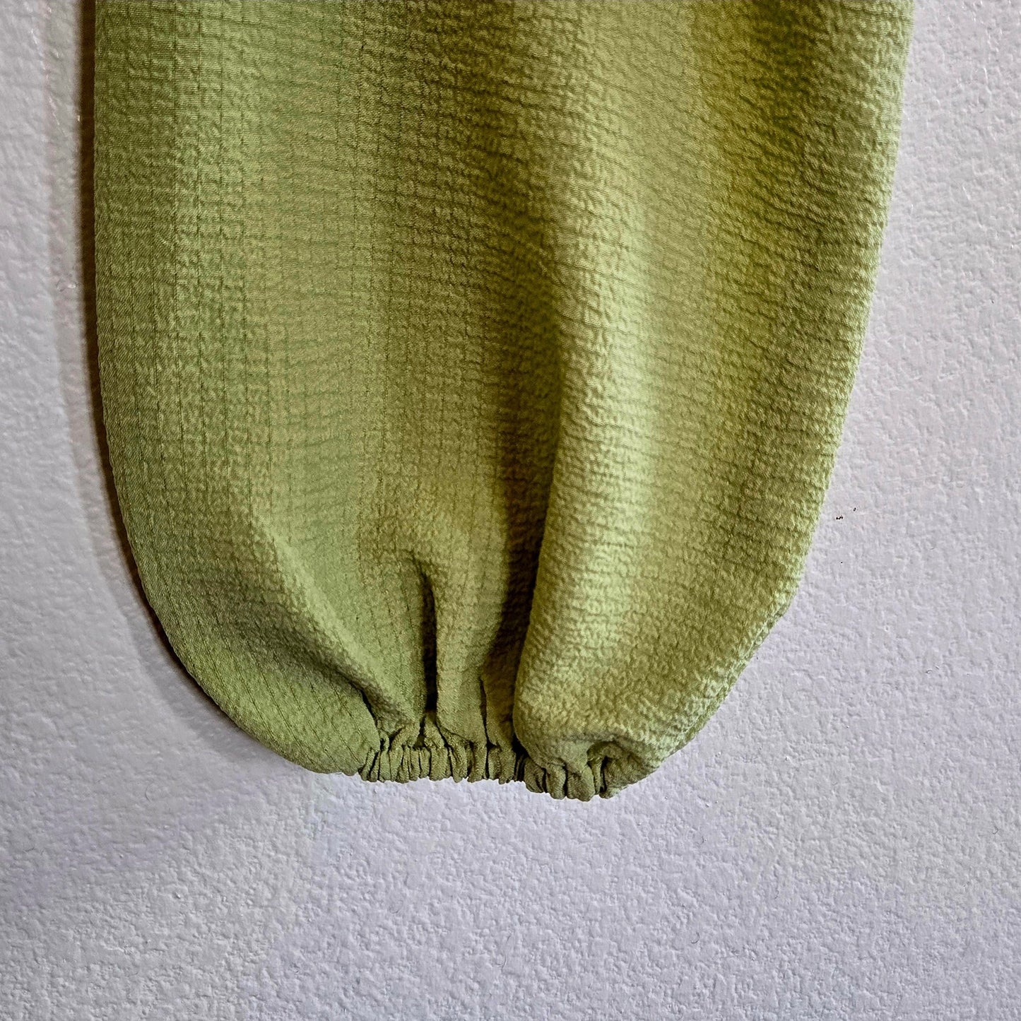 Pistachio green V neck Button front blouse with balloon sleeves cropped
