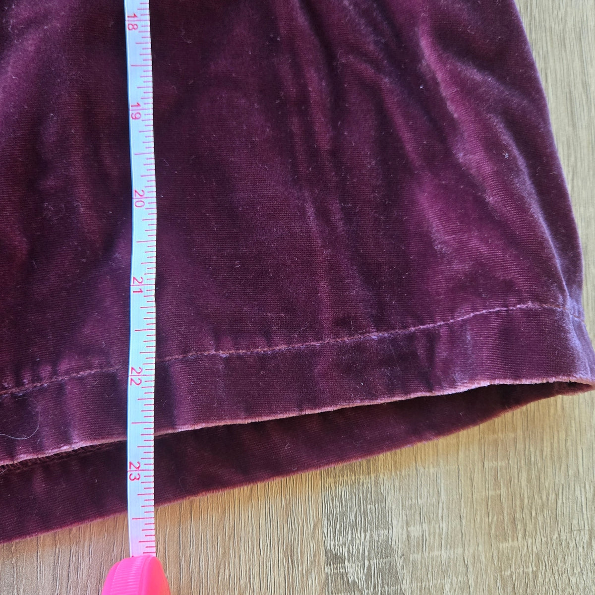 M – NWT Plum Velvet Puff Sleeve Sweetheart Top by LOFT