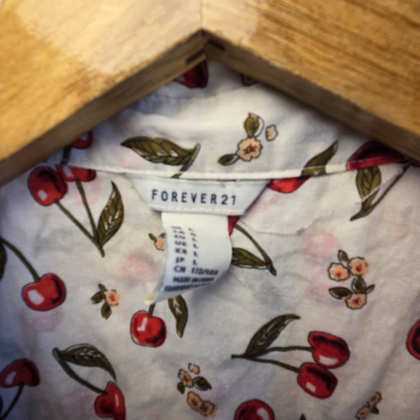 Size L – 100% Cotton Pearl Snap Cherry Print Tie-Front Shirt