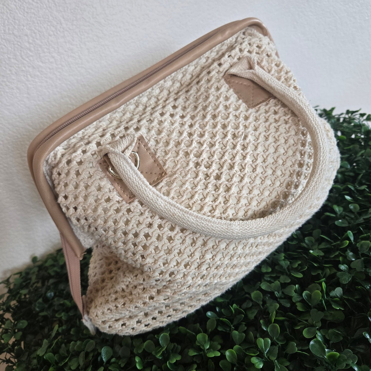 fisher net arm handle small purse natural textured zipper closure