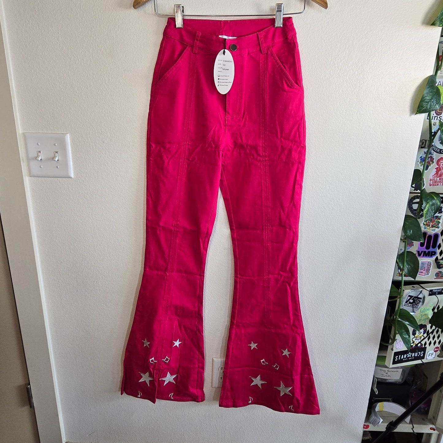 S/M Unique Vintage Hot Pink 2-Piece Western Set – Star Embroidered Flare Pants & Vest