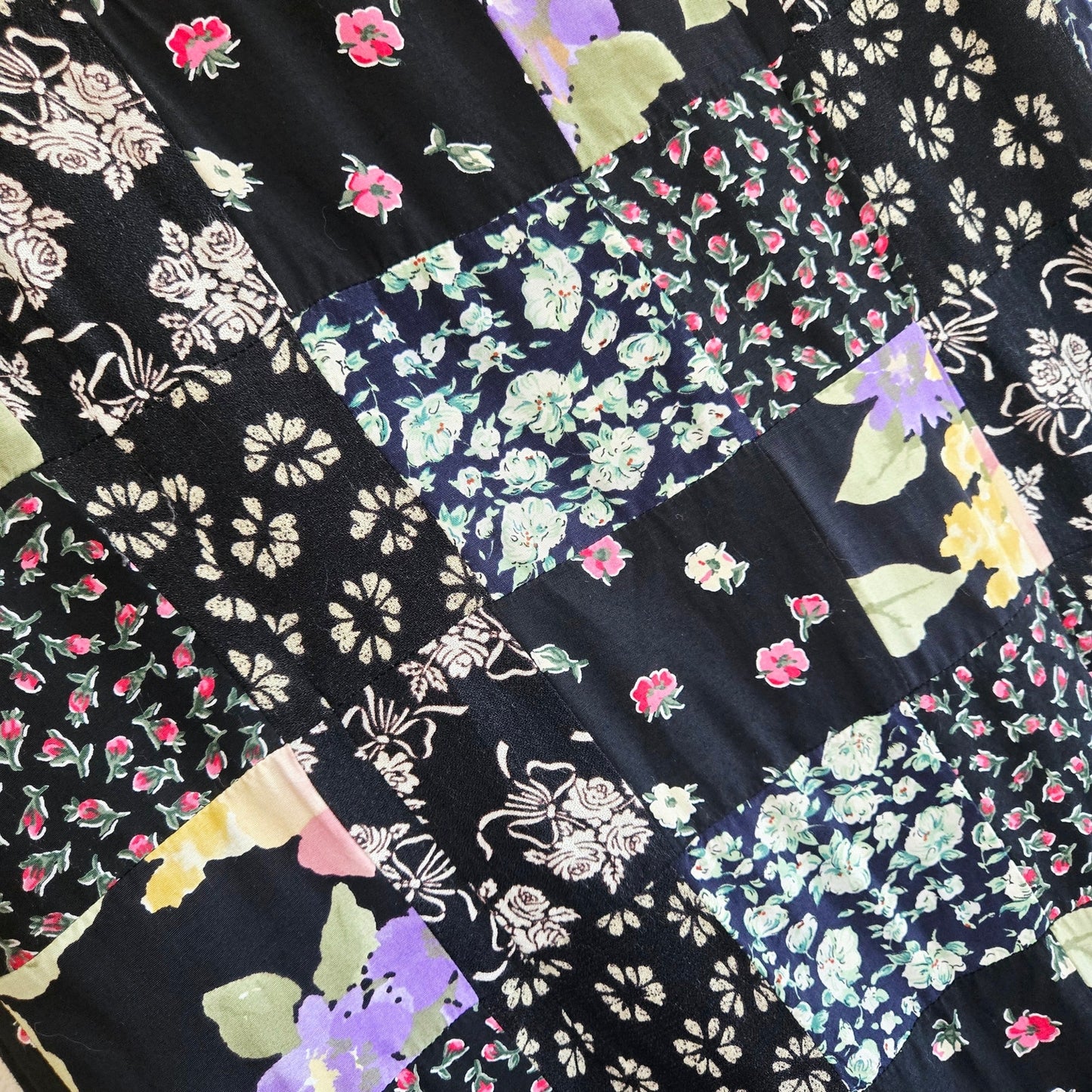 Size L – LANZ Originals 90s Quilted Floral Sleeveless Shift Dress