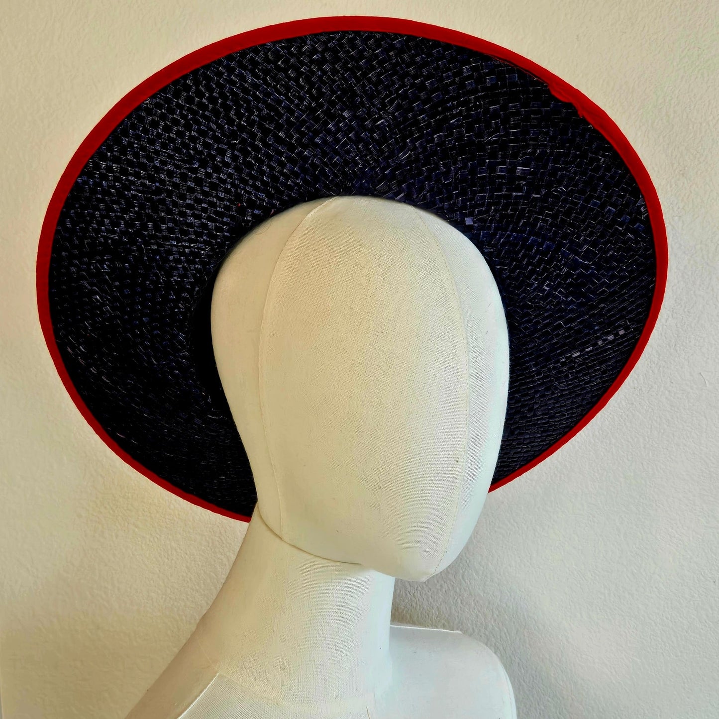 Size M – Vintage Red & Navy Natural Fiber Boater Sun Hat