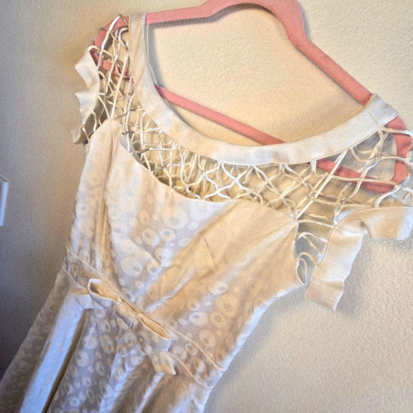 Medium – Tatyana Alika Circle Dress in Shimmery White – NWT