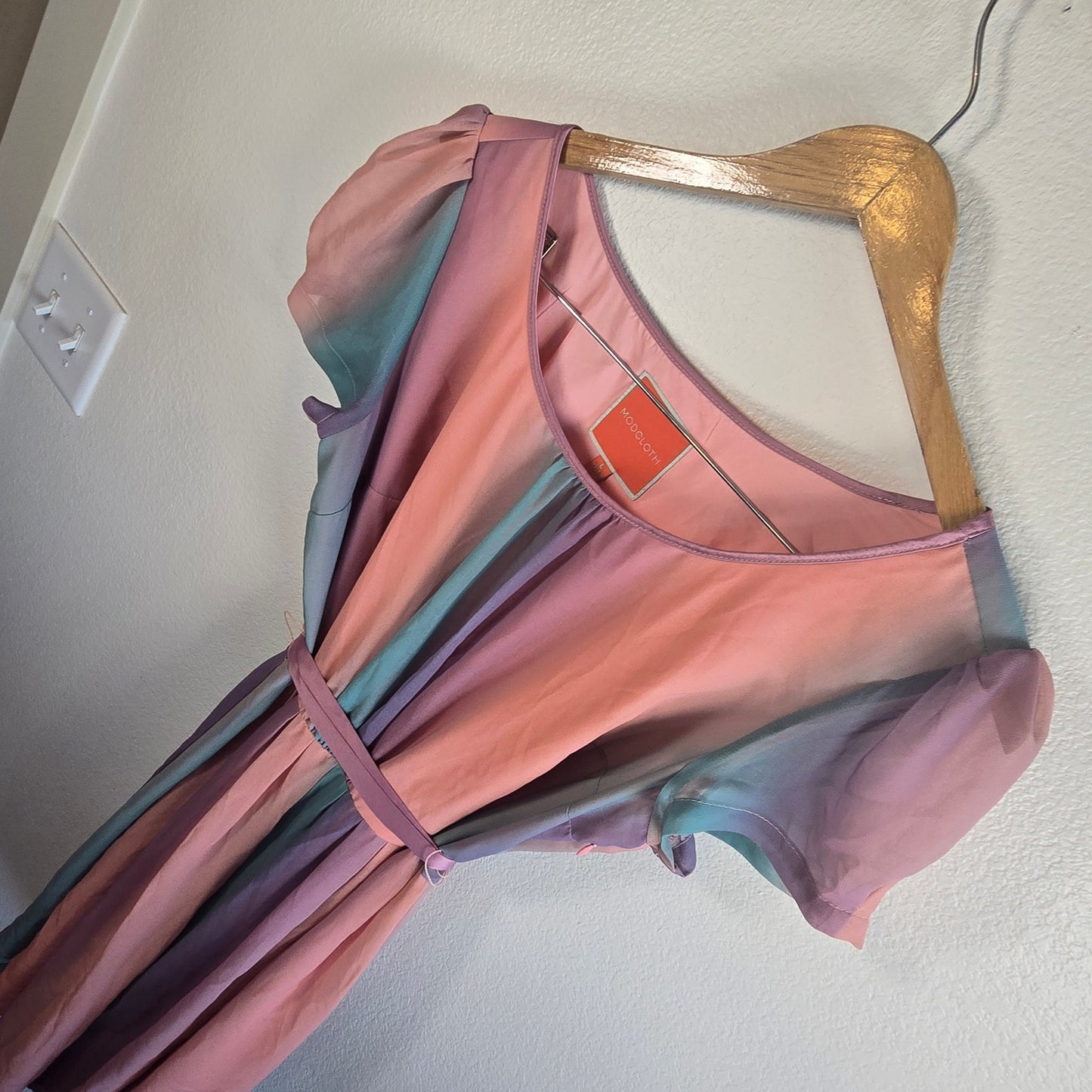 Size L ModCloth Pastel Chiffon Tie-Waist Midi Dress