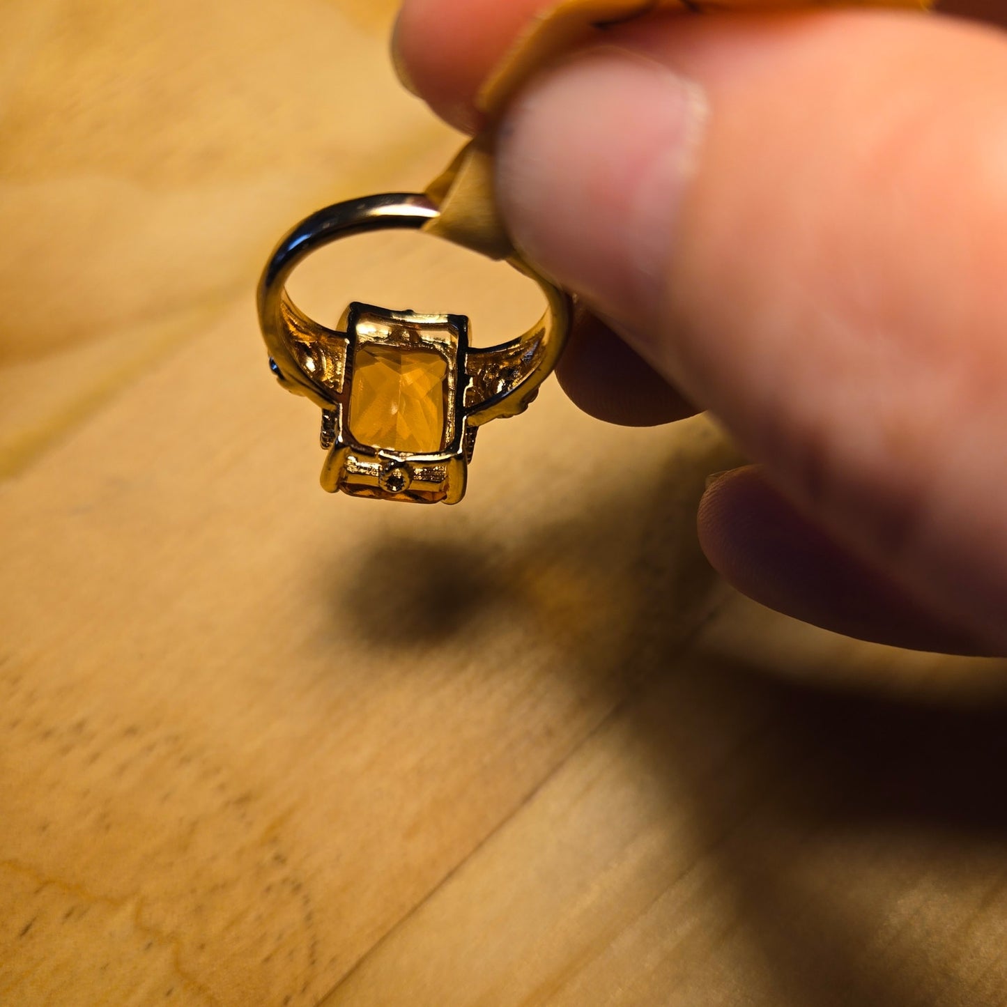Size 7 Gold Tone Cocktail Ring – Peach Zircon Statement Stone
