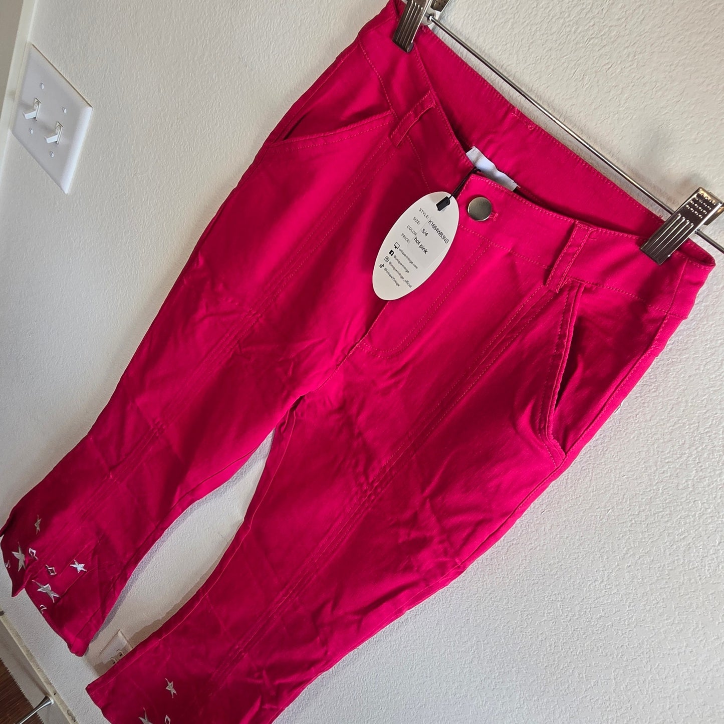 S/M Unique Vintage Hot Pink 2-Piece Western Set – Star Embroidered Flare Pants & Vest