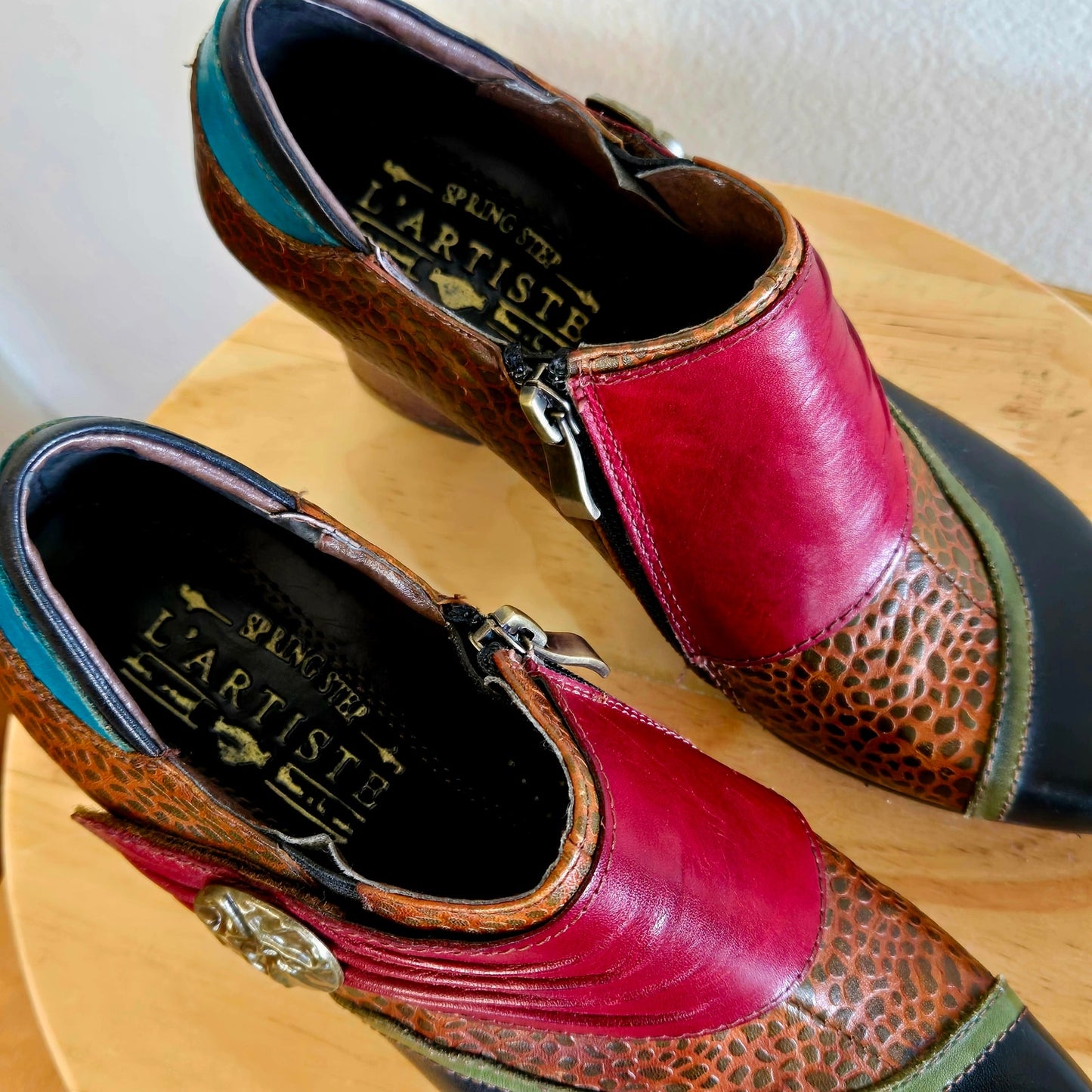 EU 36 / US 5.5–6 –  NEW NEVER WORNL’Artiste Leather Mixed Color Ankle Booties
