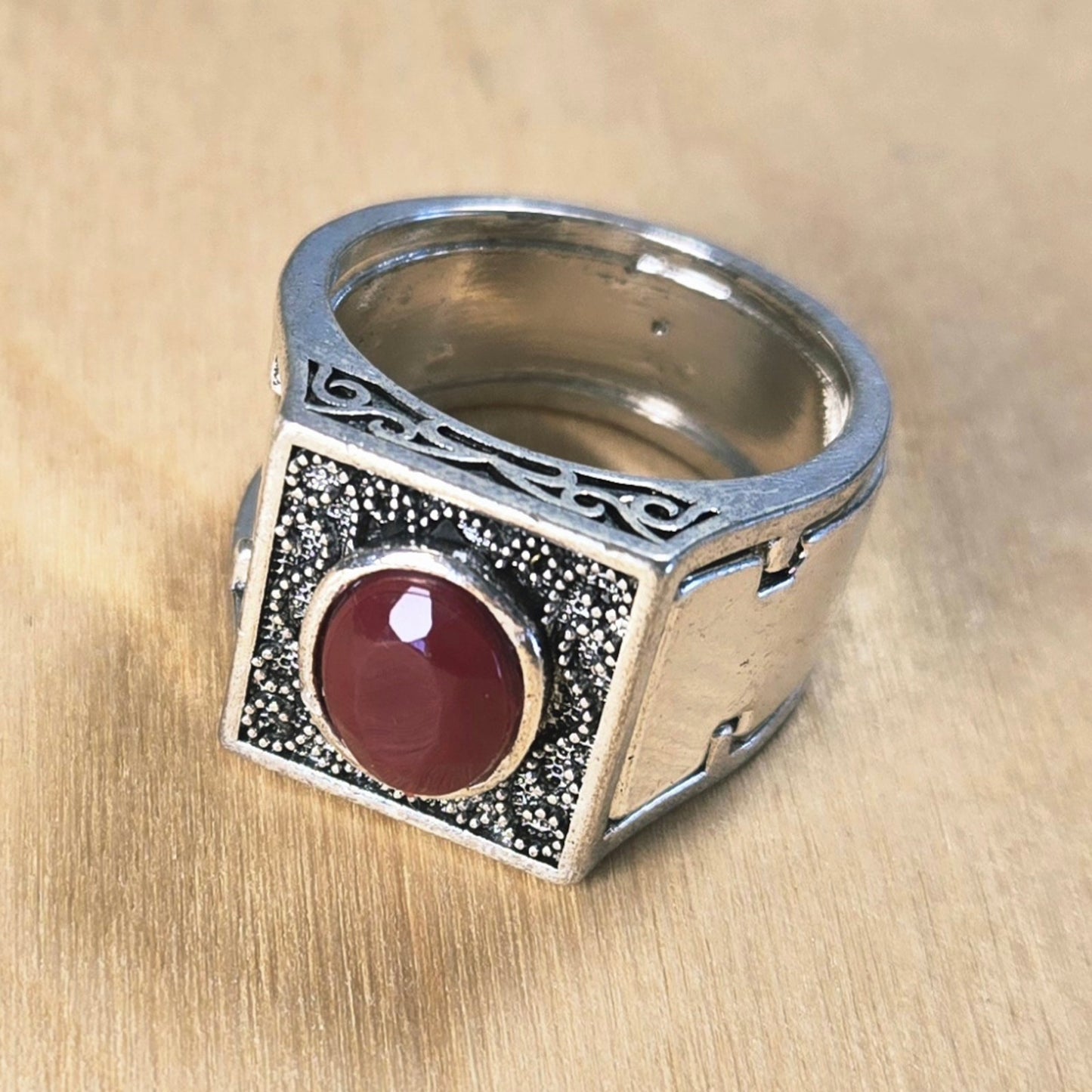 Size 6 Silver Red Stone Poison Ring with Hidden Compartment