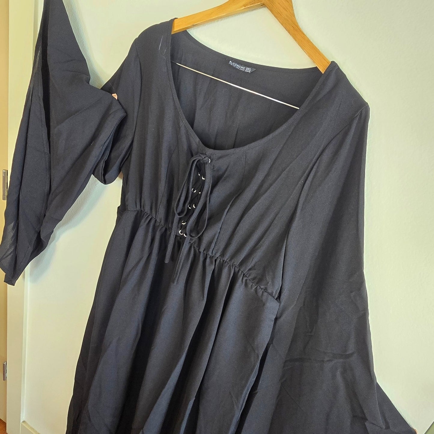 Size 14/16 Black Chiffon Corset-Tie Maxi Dress BloomChic