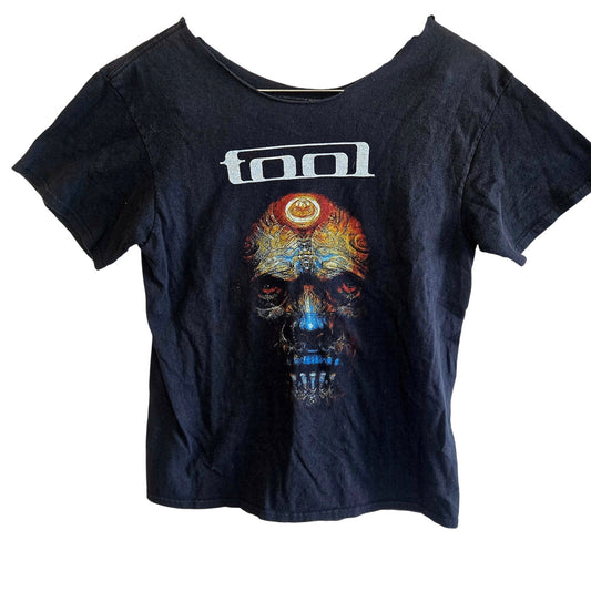 TOOL 2016 tour concert T-shirt neckline has been edged for unique fit