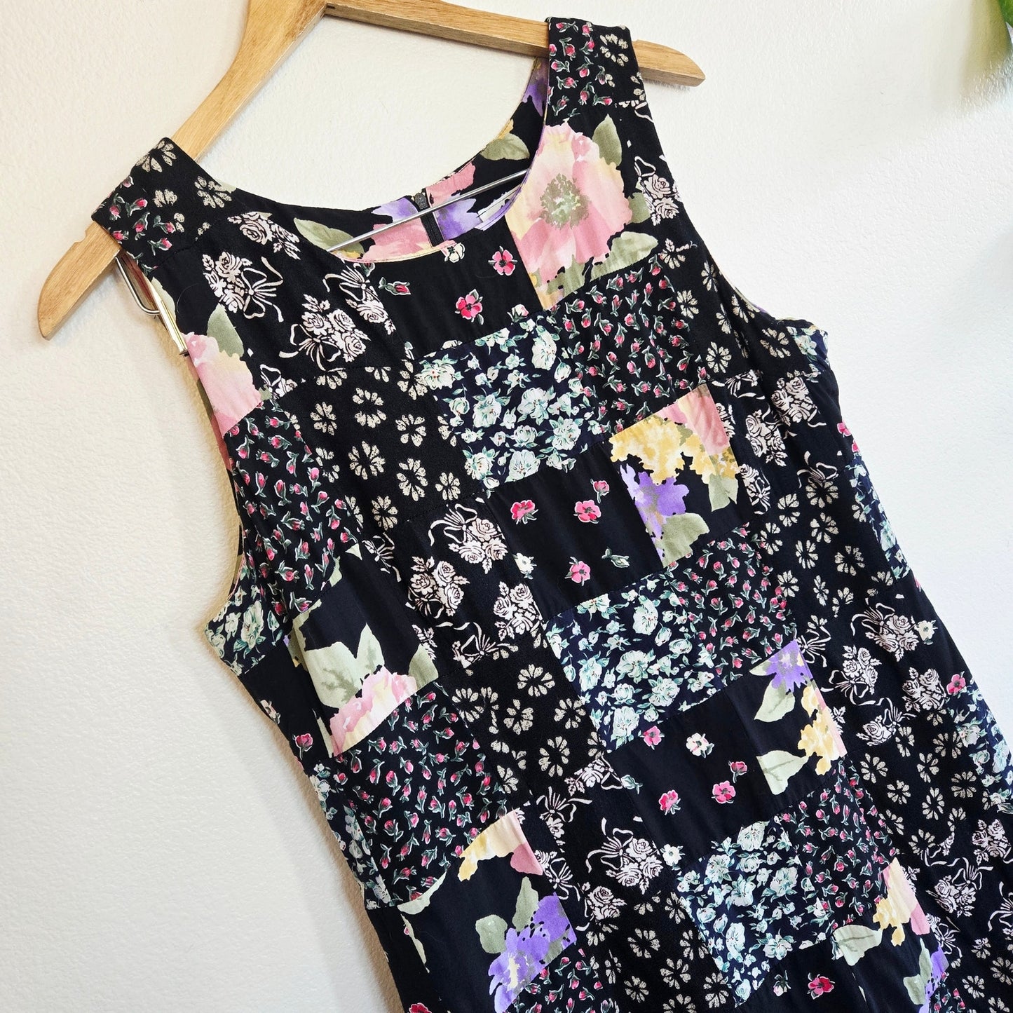 Size L – LANZ Originals 90s Quilted Floral Sleeveless Shift Dress