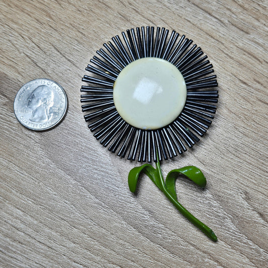 Vintage Mod Daisy Enamel Flower Power Brooch