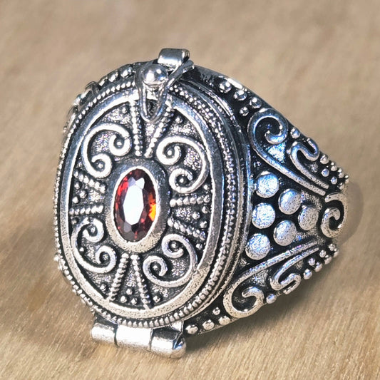 Adjustable | Ornate Red Stone Poison Ring with Secret Compartment