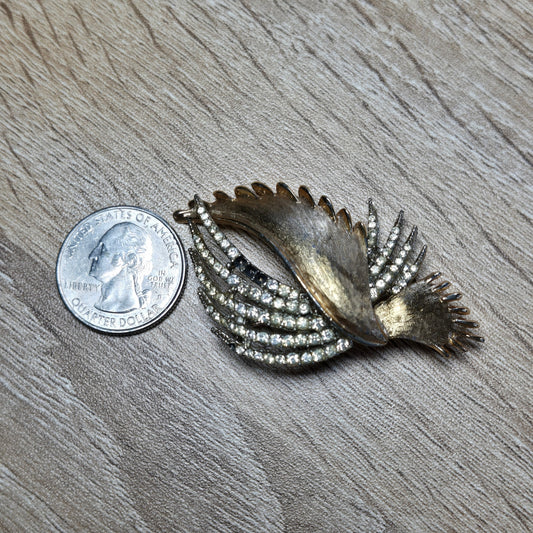 1960s Golden Wing Rhinestone Brooch