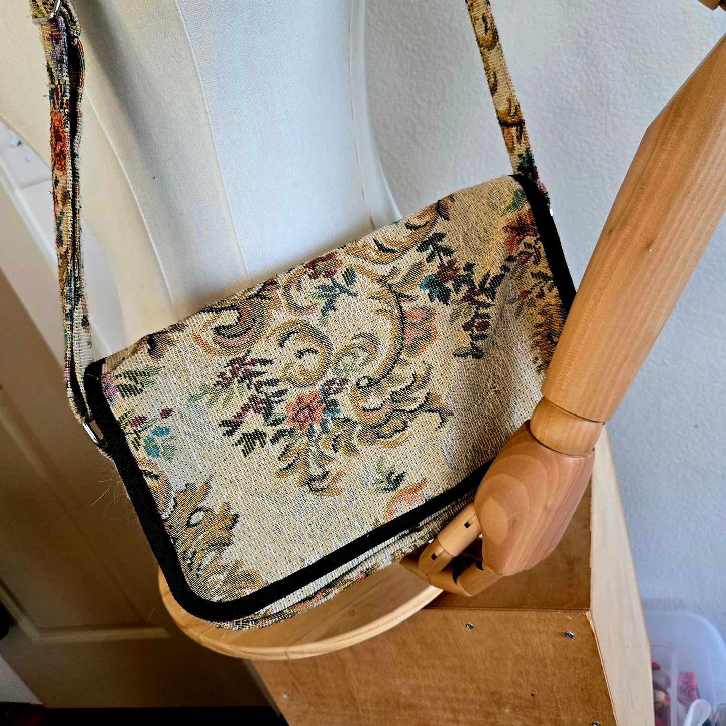 Tapestry Carpet Bag Crossbody Purse