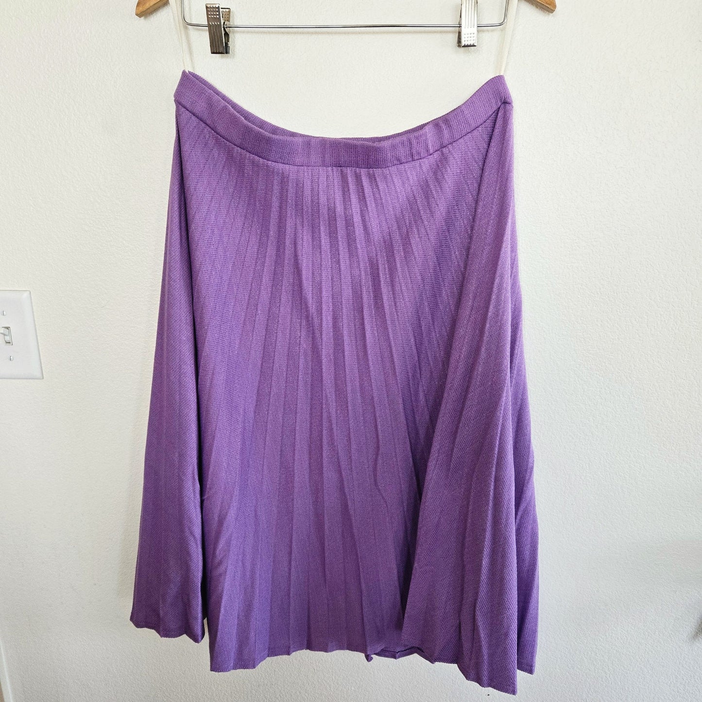 MED Lavender Knit Pleated Midi Skirt – Made in USA – Union Made Vintage