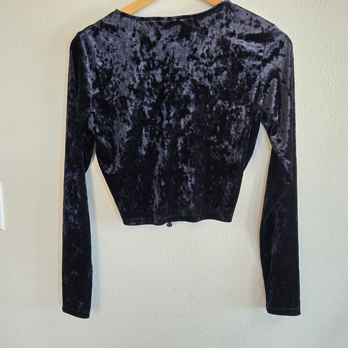 Size Medium Black Crushed Velvet Ruched Crop Top Medium Goth Y2K
