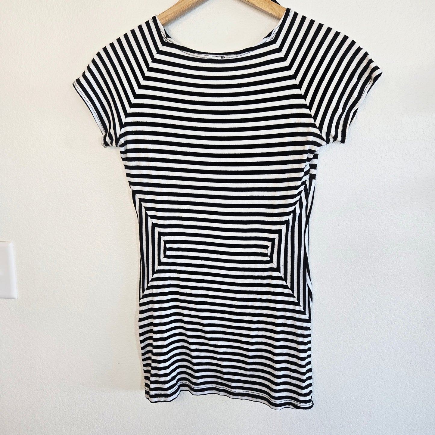 Size L – Y2k Je T’Aime Black & White Striped Tunic Indie Sleaze